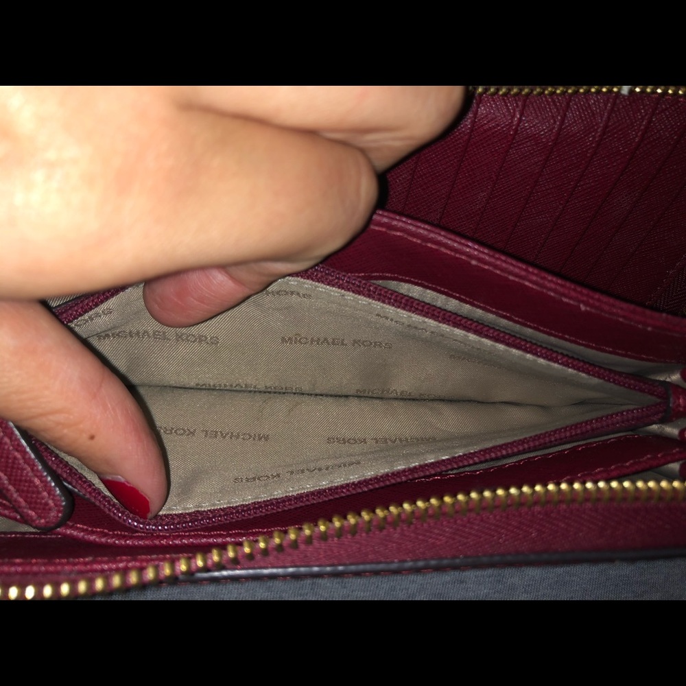 SOLD Michael Kors Jet Set Wallet Wristlet - Picture 8 of 8